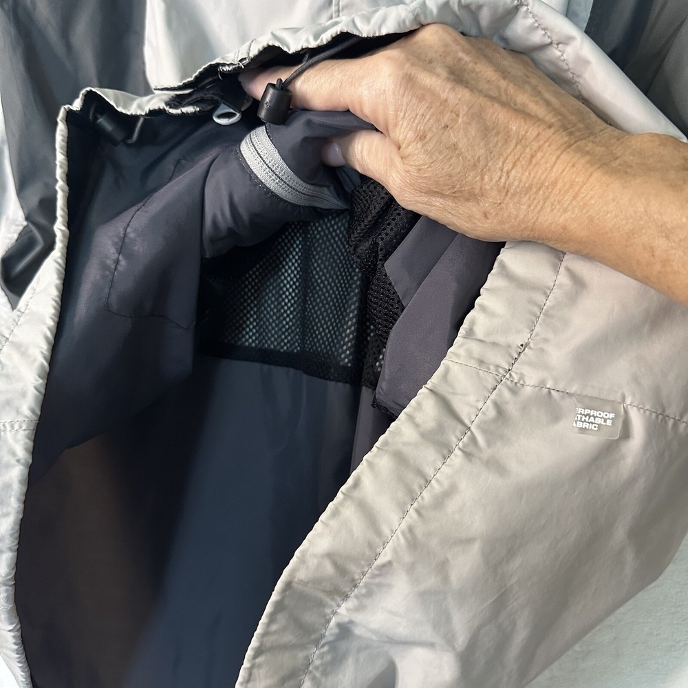 Columbia Jacket Mens‎ M Gray Lightweight Windbreaker Packable Rain Spot See Pic - Picture 9 of 16